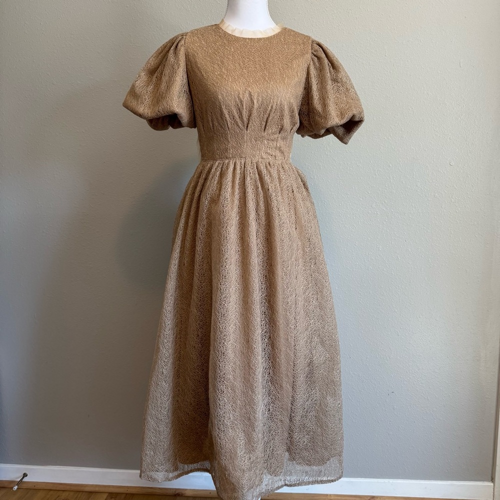 NWT Klesis‎ Open Back Pearl Midi Dress Puffed Sleeve Textured Tan Neutral Small